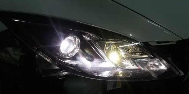 Замена ламп Mazda 6 (GH), 2007-2012 гг